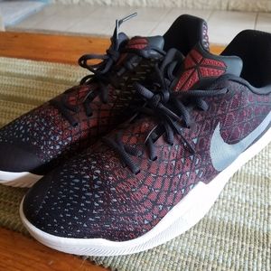 Mens Nike Seakers Size 12